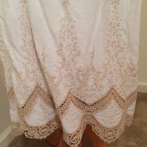 Andrée by Unit White Lace Dress - Picture 4 of 4